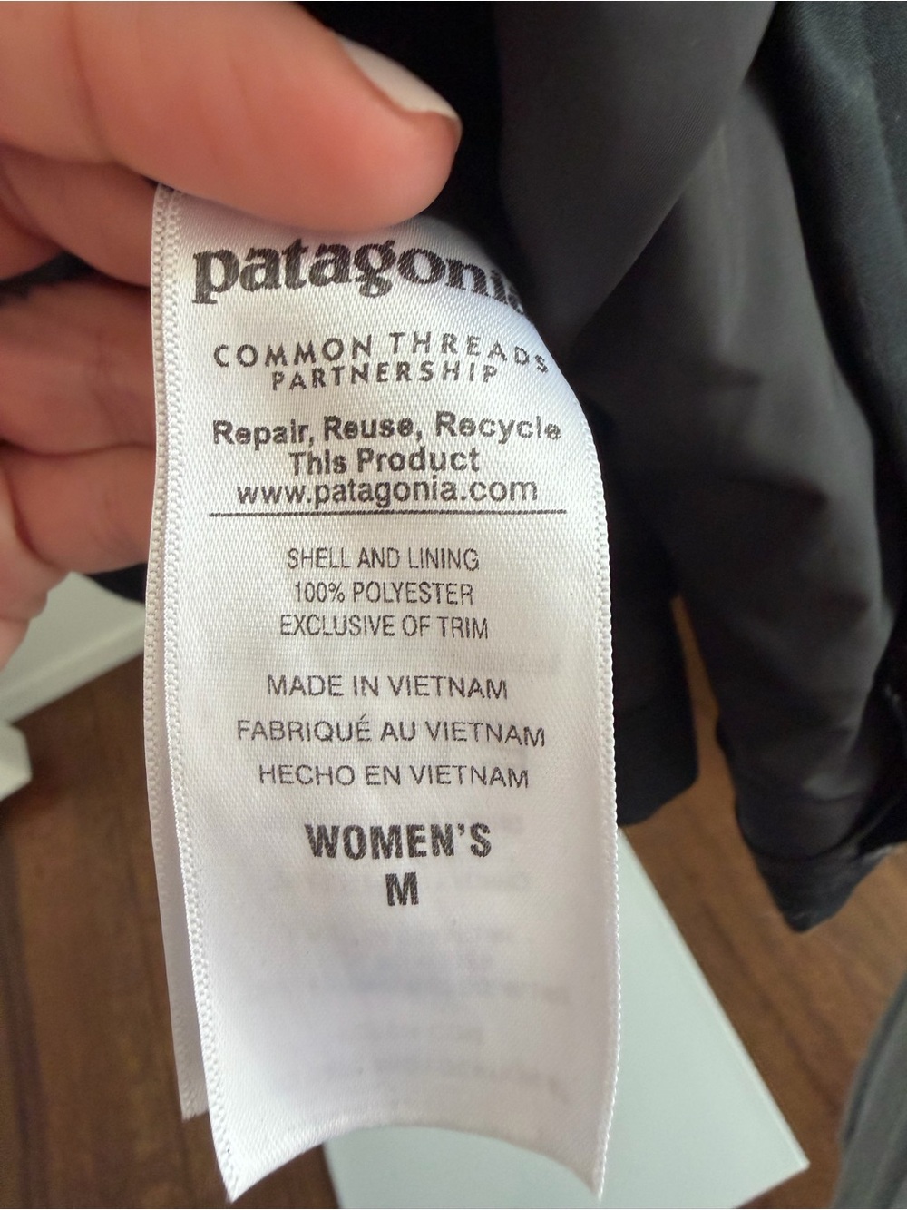 Patagonia Black Women's Outdoor Everyday Rain Jacket, Size M - Picture 6 of 7